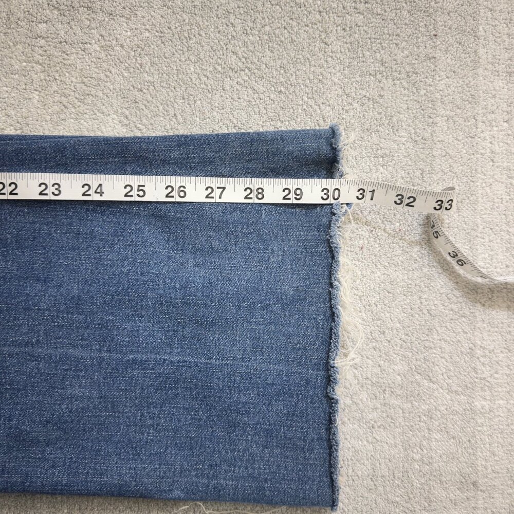 Mother The Weekender Fray Jeans Size 33 Medium Wash Denim Flared Leg Made In USA - Picture 11 of 13